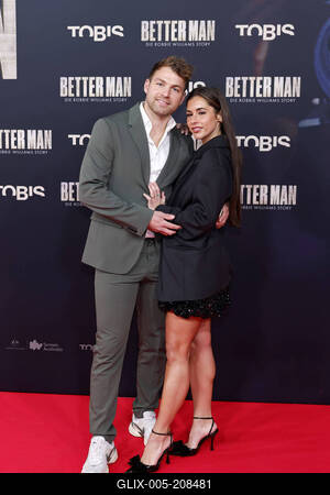 Sarah Engels und Julian Engels-stock-foto