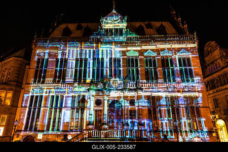 Bremen, Lichter der City,  beeindruckende Lichtprojektionen und Videoinszenierungen. Unter dem Motto ?Vier Jahreszeiten? (Vivaldi)-stock-foto