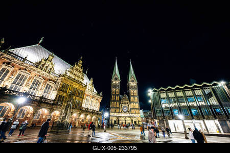 Bremen, Lichter der City,  beeindruckende Lichtprojektionen und Videoinszenierungen. Unter dem Motto ?Vier Jahreszeiten? (Vivaldi)-stock-foto
