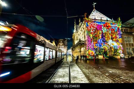 Bremen, Lichter der City,  beeindruckende Lichtprojektionen und Videoinszenierungen. Unter dem Motto ?Vier Jahreszeiten? (Vivaldi)-stock-foto