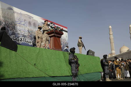 Houthi supporters protest against the US and Israel in Sana'a --stock-foto