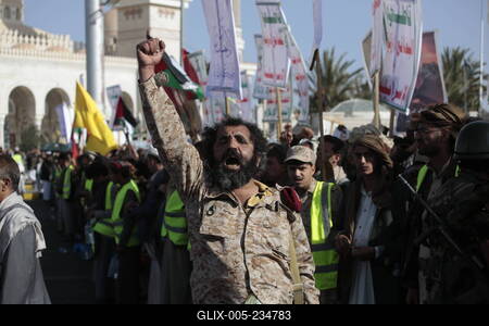 Houthi supporters protest against the US and Israel in Sana'a --stock-foto