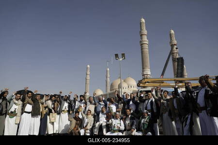 Houthi supporters protest against the US and Israel in Sana'a --stock-foto