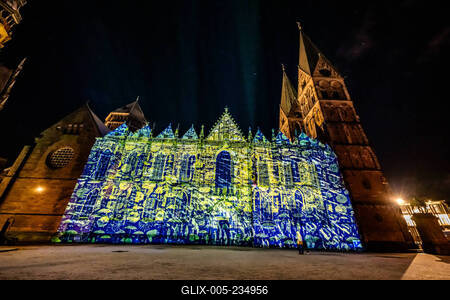 Bremen, Lichter der City,  beeindruckende Lichtprojektionen und Videoinszenierungen. Unter dem Motto ?Vier Jahreszeiten? (Vivaldi)-stock-foto