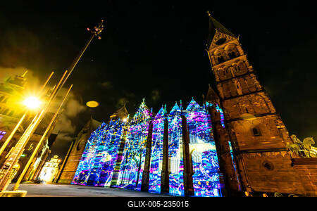 Bremen, Lichter der City,  beeindruckende Lichtprojektionen und Videoinszenierungen. Unter dem Motto ?Vier Jahreszeiten? (Vivaldi)-stock-foto