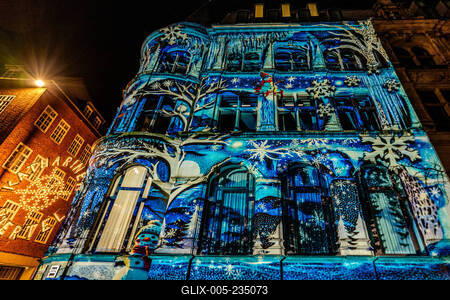 Bremen, Lichter der City,  beeindruckende Lichtprojektionen und Videoinszenierungen. Unter dem Motto ?Vier Jahreszeiten? (Vivaldi)-stock-foto