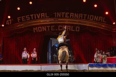 2 eme Spectacle de sélection du 47eme Festival International du cirque de Monte Carlo-stock-foto