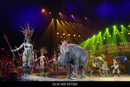 3eme Spectacle de sélection du 47eme Festival International du cirque de Monte Carlo-stock-foto