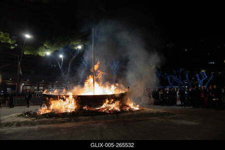 Sainte-Devote a Monaco: embrasement de la barque-stock-foto