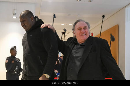 Appearance of French actor Gerard Depardieu at the Paris TGI, March 25, 2025-stock-foto