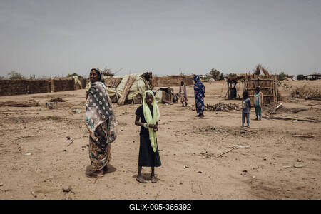  Sudanese refugees in Chad - 21/06/2024 - chad / ? Adre ? - Sudanese refugees at an informal camp in the Koufroun area.-stock-foto
