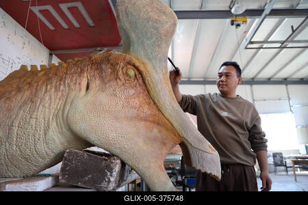 Paleontological Restoration Production in Binzhou-stock-foto