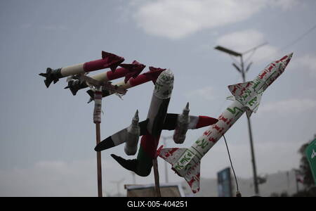 Houthi supporters protest against the US and Israel in Sana'a --stock-foto