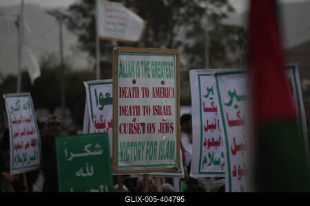 Houthi supporters protest against the US and Israel in Sana'a --stock-foto