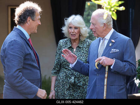 King Charles and Queen Camilla at Chelsea Flower Show-stock-foto