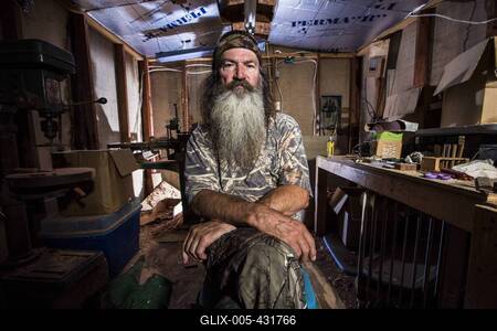 Phil Robertson in A&E s Duck Dynasty returning for season 4 Los Angeles CA PUBLICATIONxINxGERxSUIxAU-stock-foto
