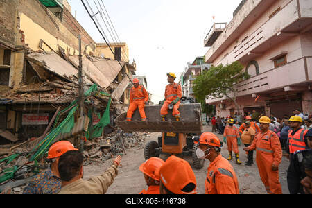 Three Storey Building Collapses In Rohini Area Of Delhi-stock-foto