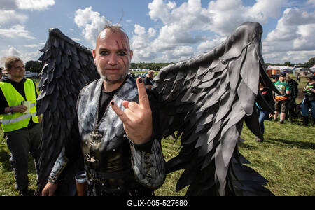 Wacken 2025 Fans trotzem dem angesagten Regen-stock-foto
