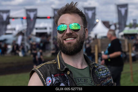 Wacken 2025 Fans trotzem dem angesagten Regen-stock-foto
