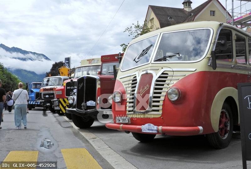 07.06.2025 Sarnen Kanton Obwalden Schweiz. An Pfingsten treffen sich ueber 500 Oldtimer in Sarnen OW. Bild : Oldtimer La