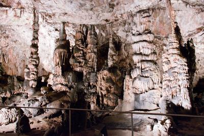 Az Aggteleki Nemzeti Park-stock-foto