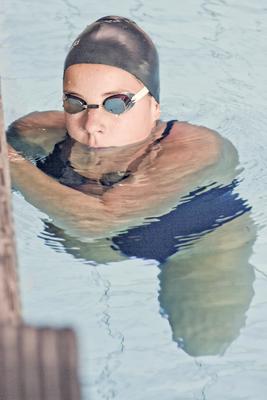 Illés Fanny paralimpiai úszónő-stock-photo
