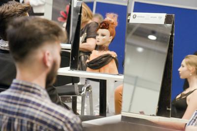 Magyarország legnagyobb szépségipari kiállítása zajlott 2018.10.26-28 között a HUNGEXPO G pavilonjában. A nagyszabású rendezvényen az iparág három nagyobb területe (kozmetika, fodrászat, kéz és lábápolás) adott egymásnak találkozót, és felvonultatta innovációit, valamint legjobb termékeit a szakembereknek, és az érdeklődő, minden korosztályt és nemet képviselő nagyközönségnek.-stock-photo