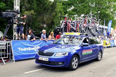 A TOUR DE HONGRIE 2019 kerékpáros verseny egyik idei cél helyszíne a hajdúszoboszlói fürdő mellett volt a Tiszafüred-Hajdúszoboszlói szakasz lezárásaként.-stock-foto