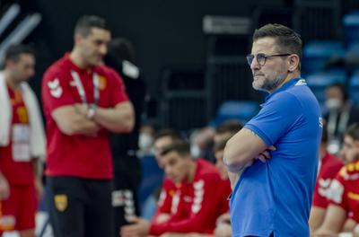 Mens' EHF Euro 2022 Debrecen(Főnix Arena)Slovenia v North Macedonia-stock-foto