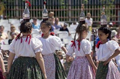 Hagyományőrzés Pünkösd napján Hajdúszoboszlón-stock-foto