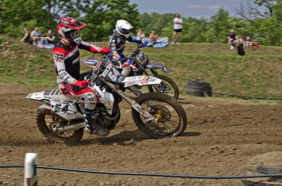 ELITE MOTOCROSS MAGYAR BAJNOKSÁG III. FORDULÓ Tápióbicskén-stock-foto