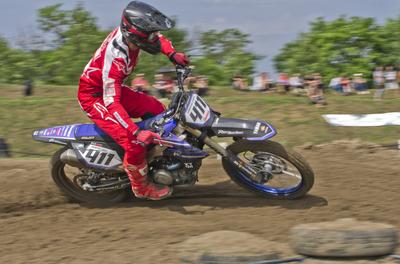 ELITE MOTOCROSS MAGYAR BAJNOKSÁG III. FORDULÓ Tápióbicskén-stock-foto