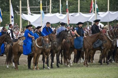 Kurultaj – Magyar Törzsi Gyűlés Bugacon-stock-foto