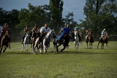 Kurultaj – Magyar Törzsi Gyűlés Bugacon-stock-foto
