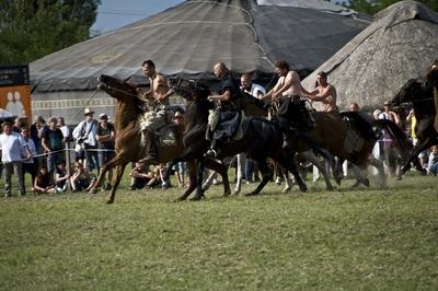 Kurultaj – Magyar Törzsi Gyűlés Bugacon-stock-foto