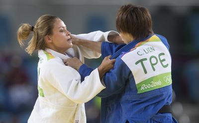 Karakas Hedvig - Lien Csen-ling-stock-foto