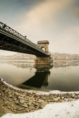 Ice flowing on river Danube in Budapest, Hungary-stock-foto