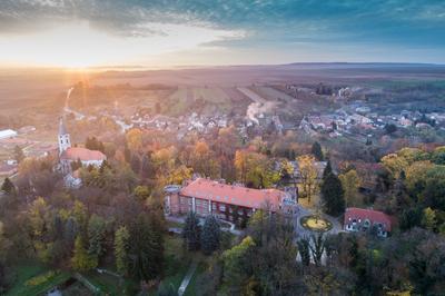 Benyovszky-kastély, Görcsöny-stock-photo