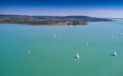 Vitorlások a Balatonon-stock-photo