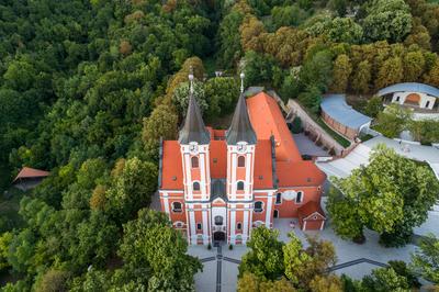 Máriagyűd, Kegytemplom-stock-photo