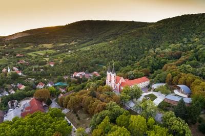 Máriagyűd, Kegytemplom-stock-photo