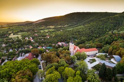 Máriagyűd, Kegytemplom-stock-photo