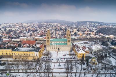 A pécsi székesegyház-stock-photo