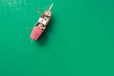 Kalózhajó a Balatonon-stock-photo