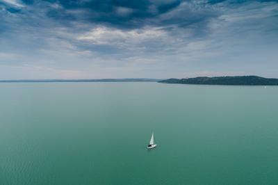 Vitorlás a Balatonon-stock-photo