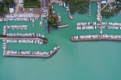 A balatonfüredi vitorláskikötő madártávlatból-stock-photo