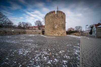Barbakan bastion in Pecs, Hungary at winter-stock-foto