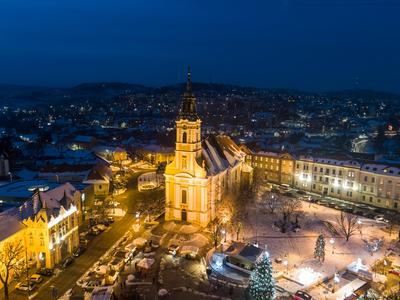 Szekszárd, Béla király tér-stock-foto