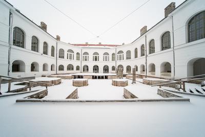 Szekszárd, a régi megyeháza a Béla király téren-stock-foto
