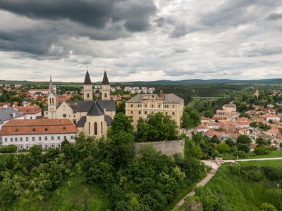 Castle of Veszprem with cloudy sky-stock-foto